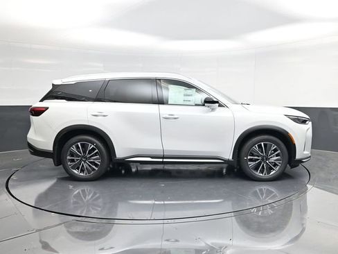 New 2026 INFINITI QX60 Luxe w/ Cargo Package FWD image 2