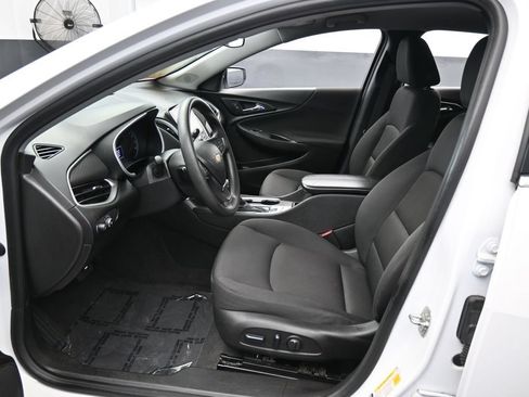 Used 2024 Chevrolet Malibu LT FWD image 10