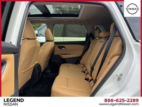 Used 2023 Nissan Rogue Platinum w/ Platinum Premium Package AWD/4WD image 12