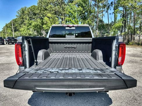 Certified 2023 GMC Sierra 1500 AT4 w/ AT4 Premium Package AWD/4WD image 26
