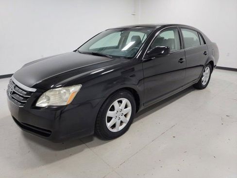 Used 2006 Toyota Avalon XLS image 6