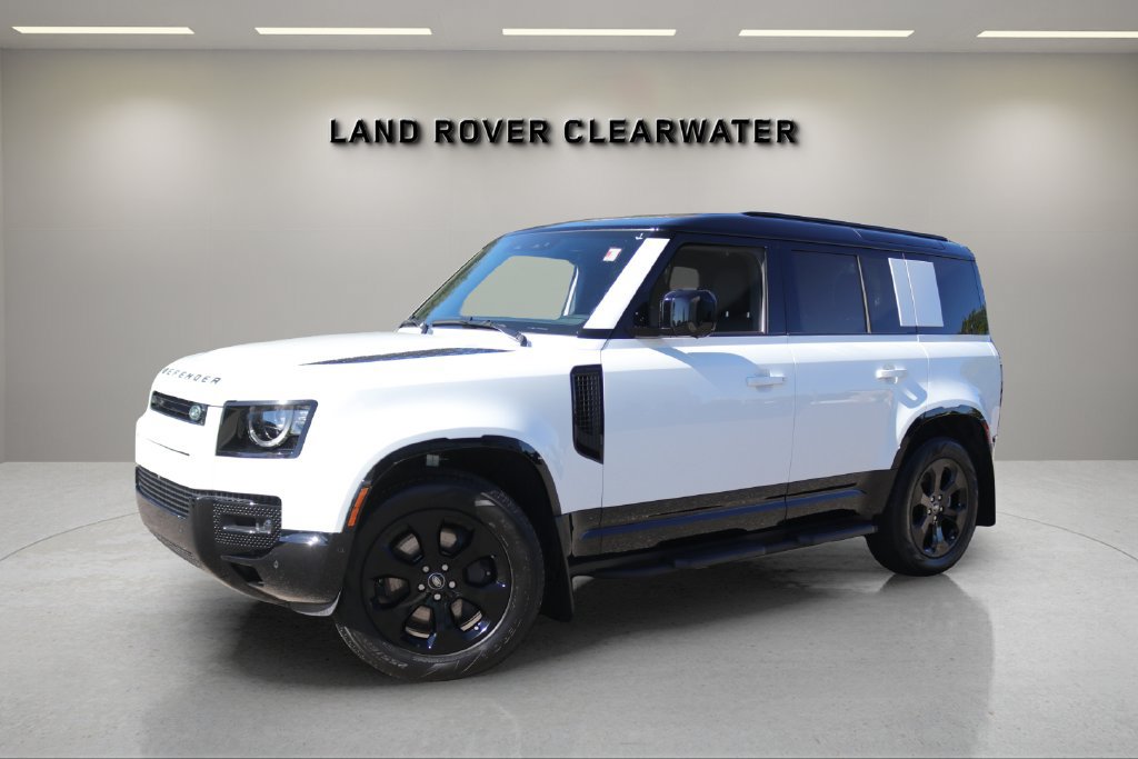 Used 2025 Land Rover Defender 110 X-Dynamic SE AWD/4WD image 1