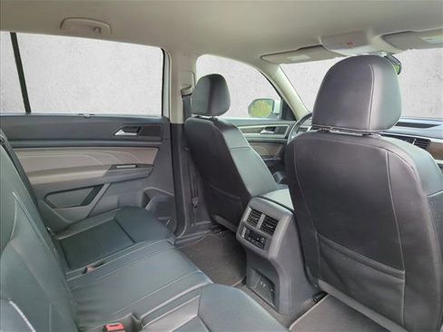 Used 2023 Volkswagen Atlas SE w/ Black Wheel Package image 21