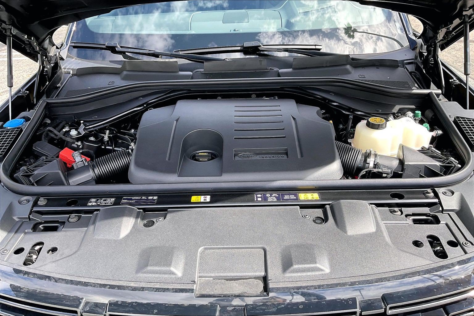 New 2027 Land Rover Range Rover SE AWD/4WD image 18