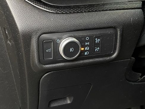 Used 2022 Ford Explorer ST-Line w/ Class IV Trailer Tow Package image 12