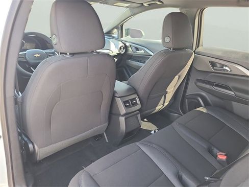 New 2026 Chevrolet Equinox EV LT image 14