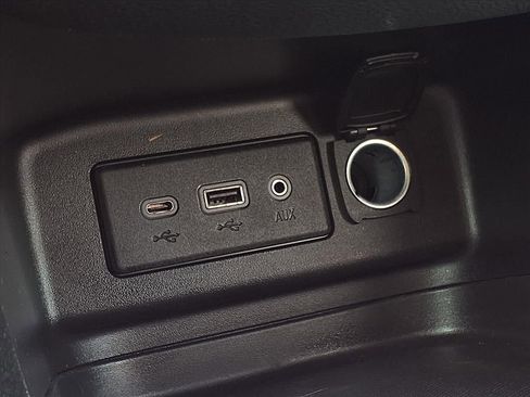 Used 2020 Chevrolet Equinox LT w/ LPO, Floor Liner Package FWD image 23