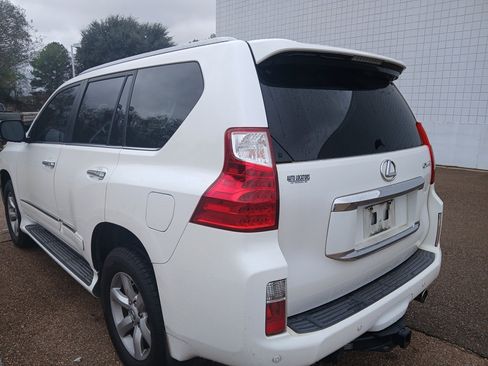 Used 2013 Lexus GX 460 image 19