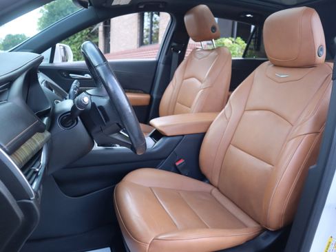 Used 2019 Cadillac XT4 Sport image 31