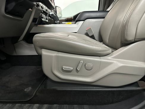 Used 2018 Ford F150 Lariat AWD/4WD image 35
