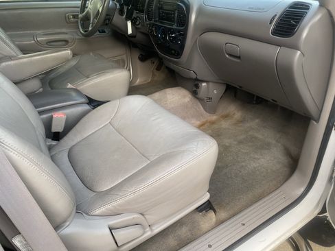 Used 2001 Toyota Tundra Limited image 14