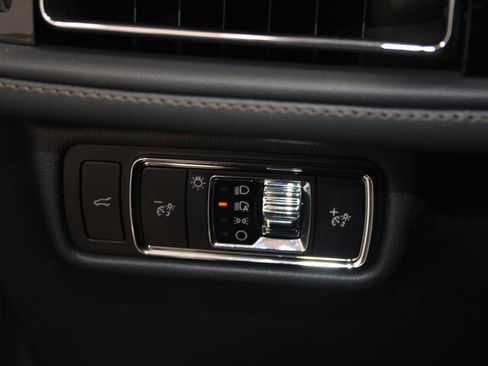 New 2026 Lincoln Aviator Reserve w/ Luxury Package RWD image 44