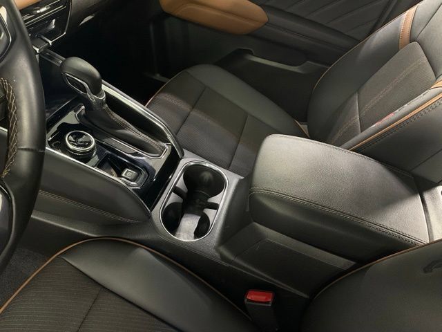 Used 2025 GMC Canyon AT4 w/ Nightfall Edition AWD/4WD image 16
