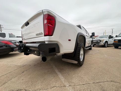 Used 2022 Chevrolet Silverado 3500 High Country image 3