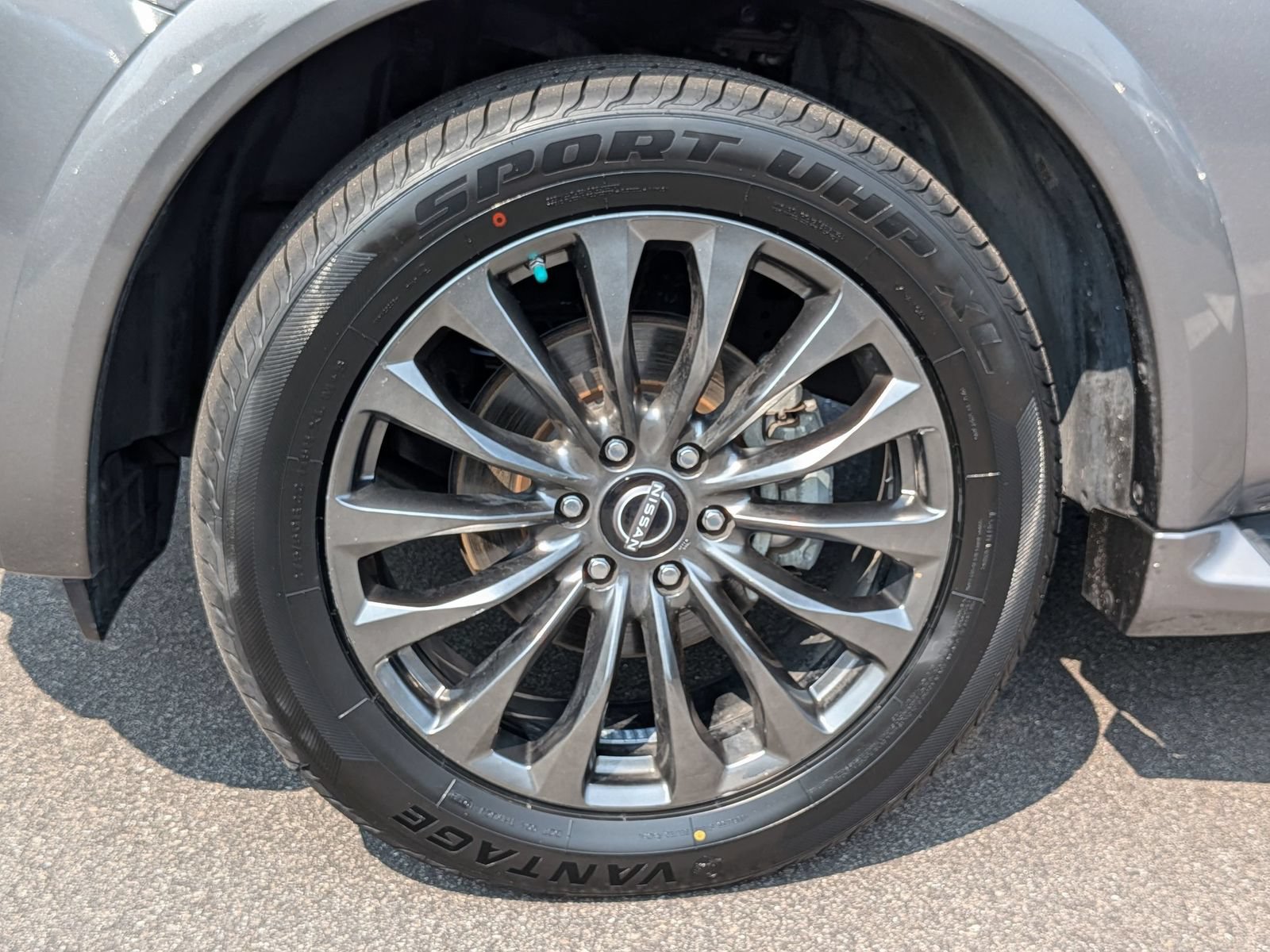 Used 2022 Nissan Armada Platinum w/ Captain's Chairs Package RWD image 10