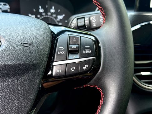 Certified 2022 Ford Escape SEL w/ SEL Stealth AWD Package image 41