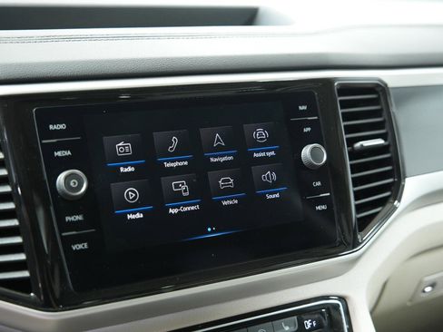 Used 2022 Volkswagen Atlas SEL Premium AWD/4WD image 41
