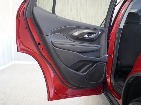 Used 2023 GMC Terrain SLE w/ Driver Convenience Package image 35