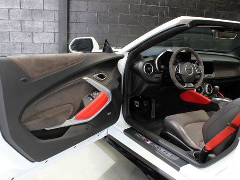 Used 2023 Chevrolet Camaro ZL1 image 30