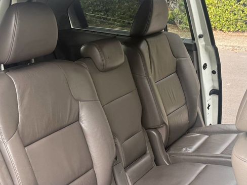 Used 2013 Honda Odyssey Touring Elite image 20