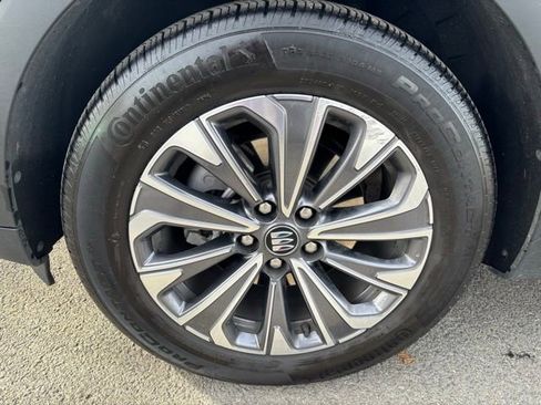 Used 2025 Buick Envision Preferred image 32