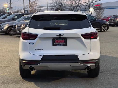 Used 2023 Chevrolet Blazer LT w/ Convenience Package image 4