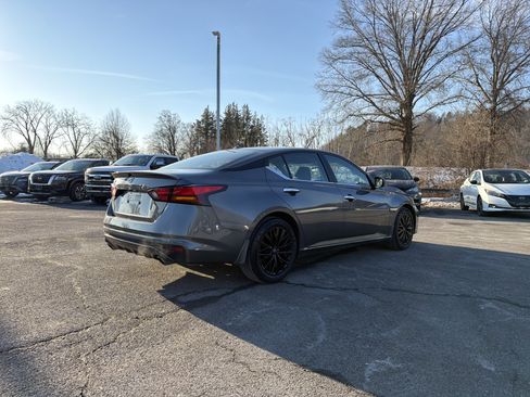 Certified 2025 Nissan Altima 2.5 SV w/ SV Special Edition Package image 5