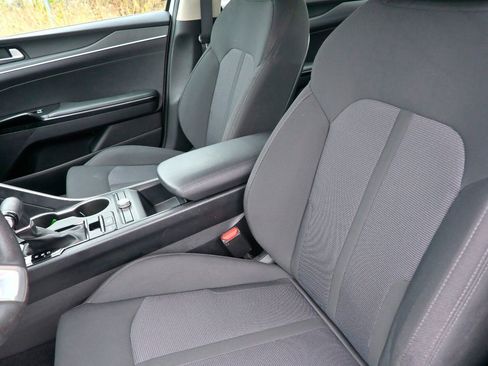 Used 2023 Kia K5 LXS image 17