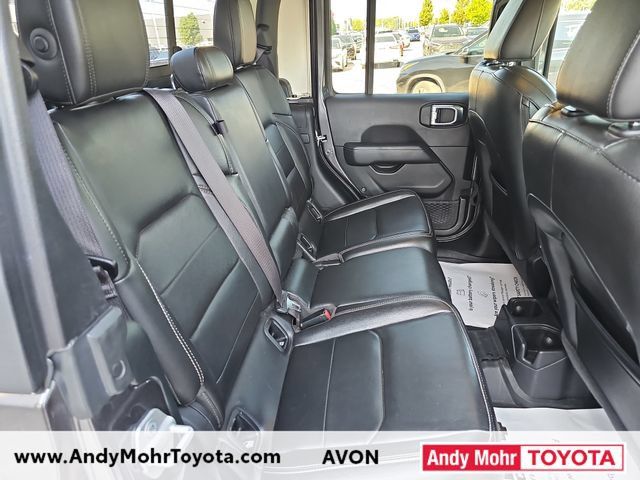 Used 2020 Jeep Gladiator Overland AWD/4WD image 28