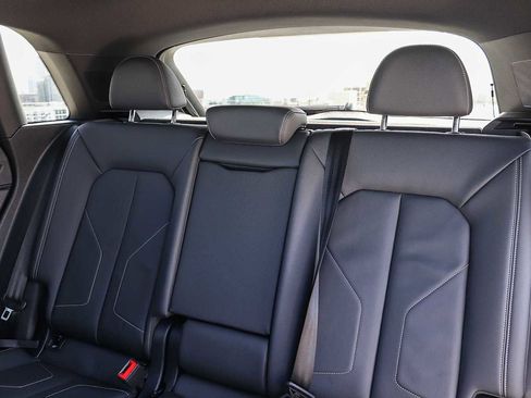 Used 2025 Audi Q3 2.0T Premium w/ Convenience Package AWD/4WD image 25