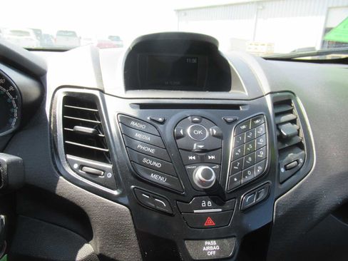 Used 2019 Ford Fiesta SE image 24