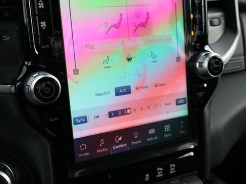 New 2026 RAM 1500 4x4 Crew Cab image 14