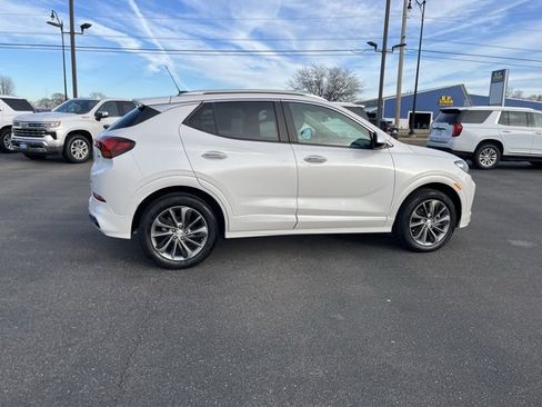 Used 2022 Buick Encore GX Select w/ Advanced Technology Package image 5