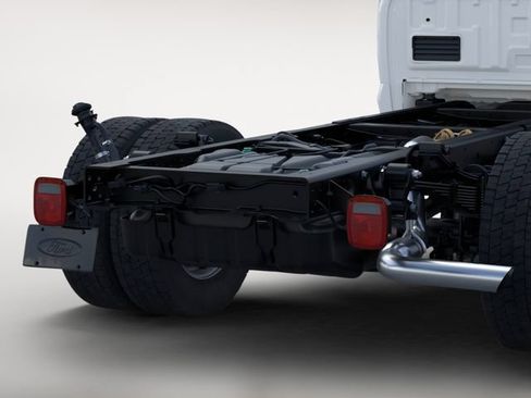 New 2026 Ford F550 4x4 Crew Cab image 21