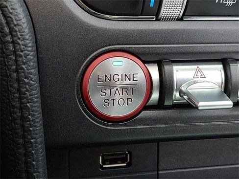 Used 2022 Ford Mustang Convertible w/ Equipment Group 101A image 28