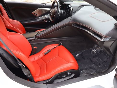 Used 2023 Chevrolet Corvette Stingray Premium Conv w/ Z51 Performance Package RWD image 16