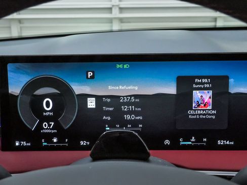 Certified 2026 Genesis GV70 3.5T Sport Advanced AWD/4WD image 19