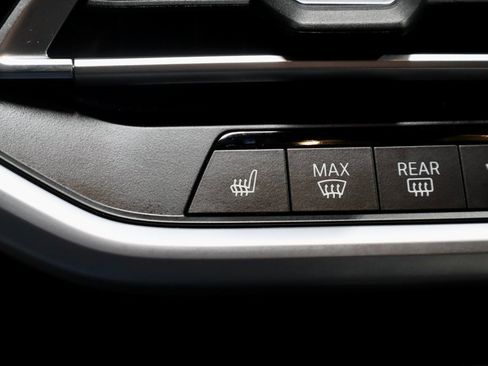 Used 2022 BMW X7 xDrive40i w/ Executive Package image 5