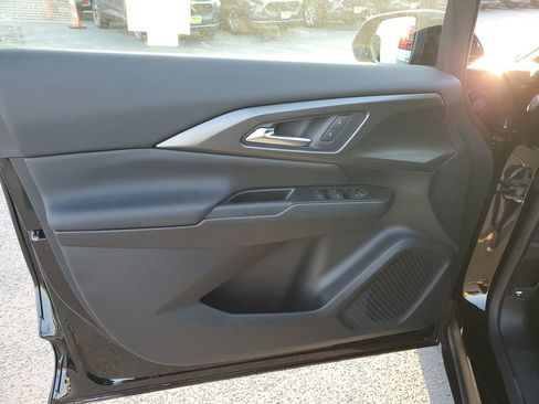 New 2026 Chevrolet Equinox EV LT image 14