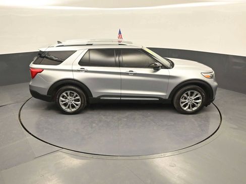 Used 2021 Ford Explorer Limited w/ Equipment Group 301A image 36