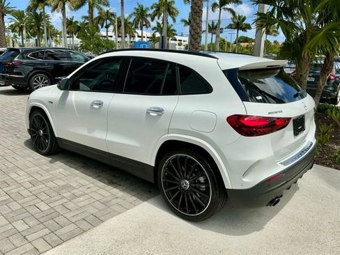 Used 2025 Mercedes-Benz GLA 35 AMG 4MATIC image 4