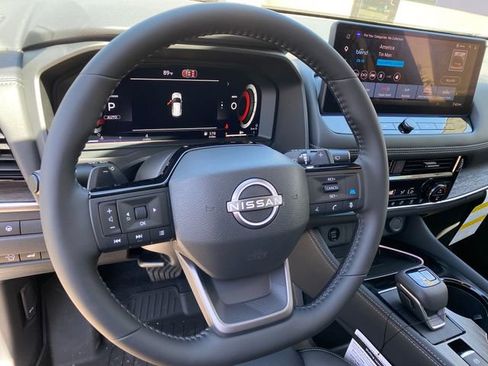 New 2026 Nissan Rogue Platinum AWD/4WD image 12