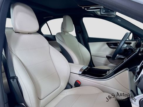 Used 2023 Mercedes-Benz C 300 4MATIC Sedan w/ Exclusive Trim Package image 35