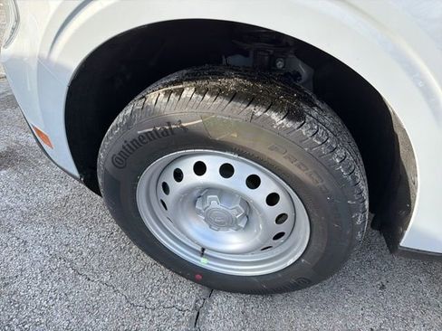 New 2026 Ford Maverick XL image 7