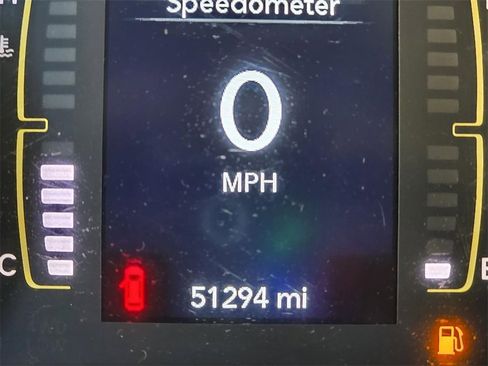 Used 2022 Jeep Cherokee Latitude w/ Sun & Sound Group image 35