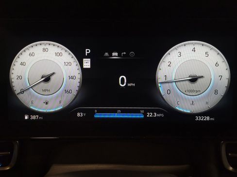 Used 2025 Hyundai Elantra SEL FWD image 23
