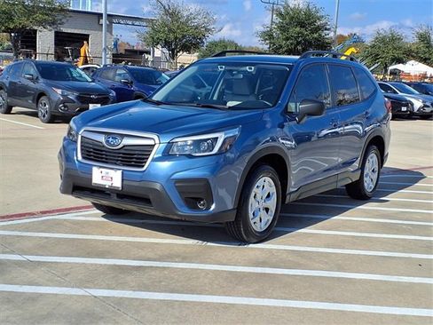 Certified 2021 Subaru Forester image 3