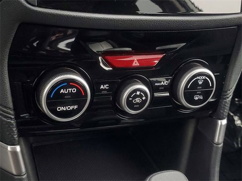 Used 2020 Subaru Forester Premium image 29