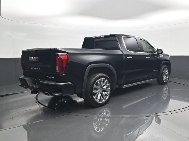 Used 2024 GMC Sierra 1500 Denali AWD/4WD image 5