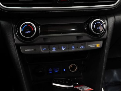 Used 2019 Hyundai Kona Ultimate FWD image 25